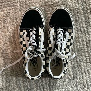 Only worn a few times. Good condition!